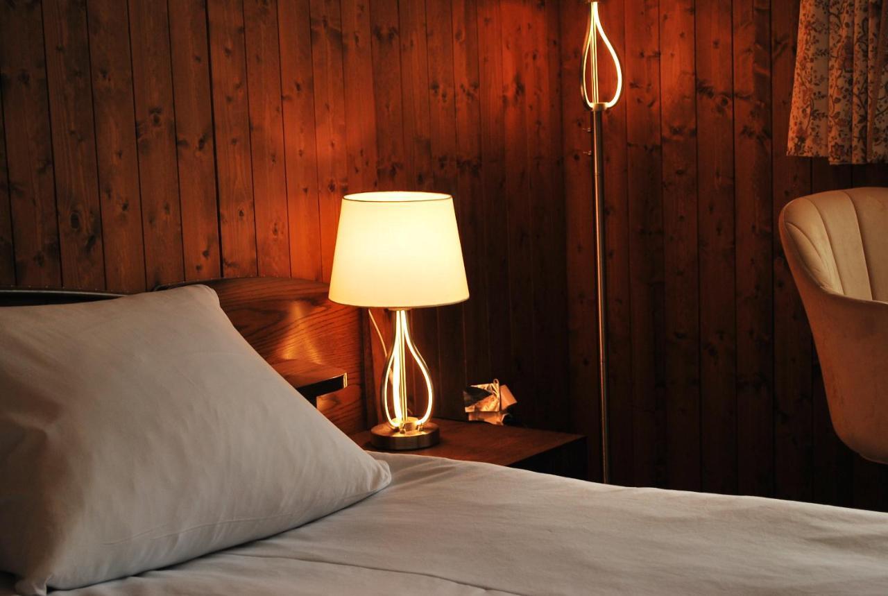 Rooms With Private Bathrooms Saas im Prattigau エクステリア 写真