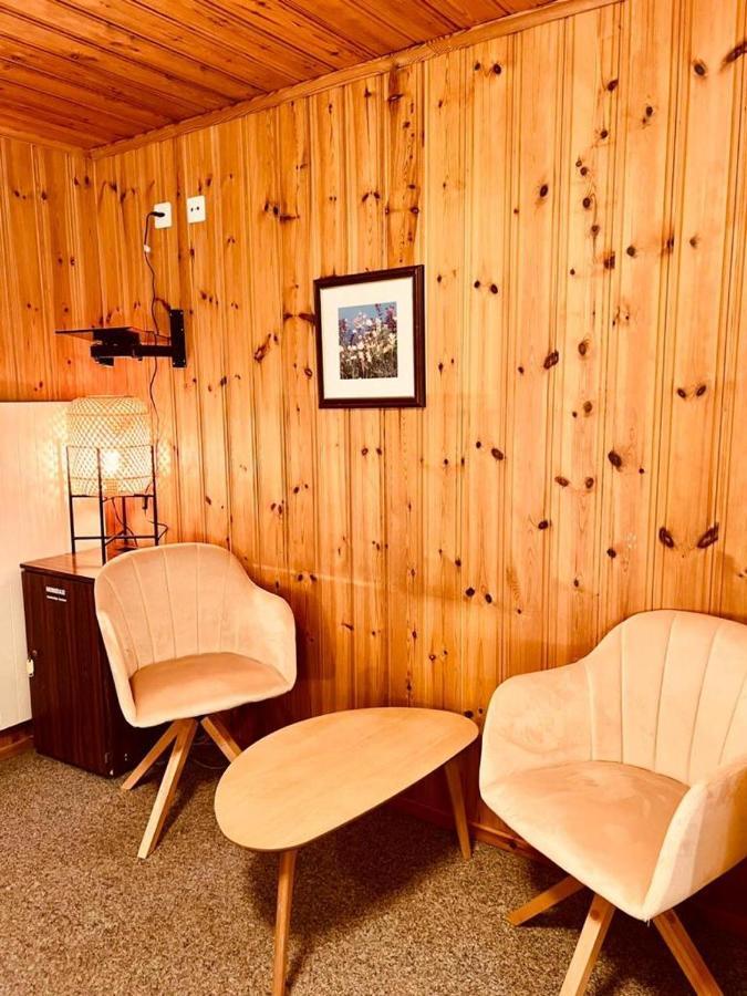 Rooms With Private Bathrooms Saas im Prattigau エクステリア 写真