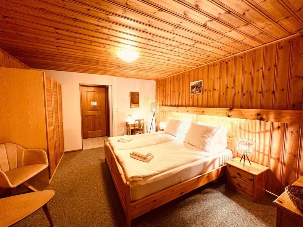 Rooms With Private Bathrooms Saas im Prattigau エクステリア 写真