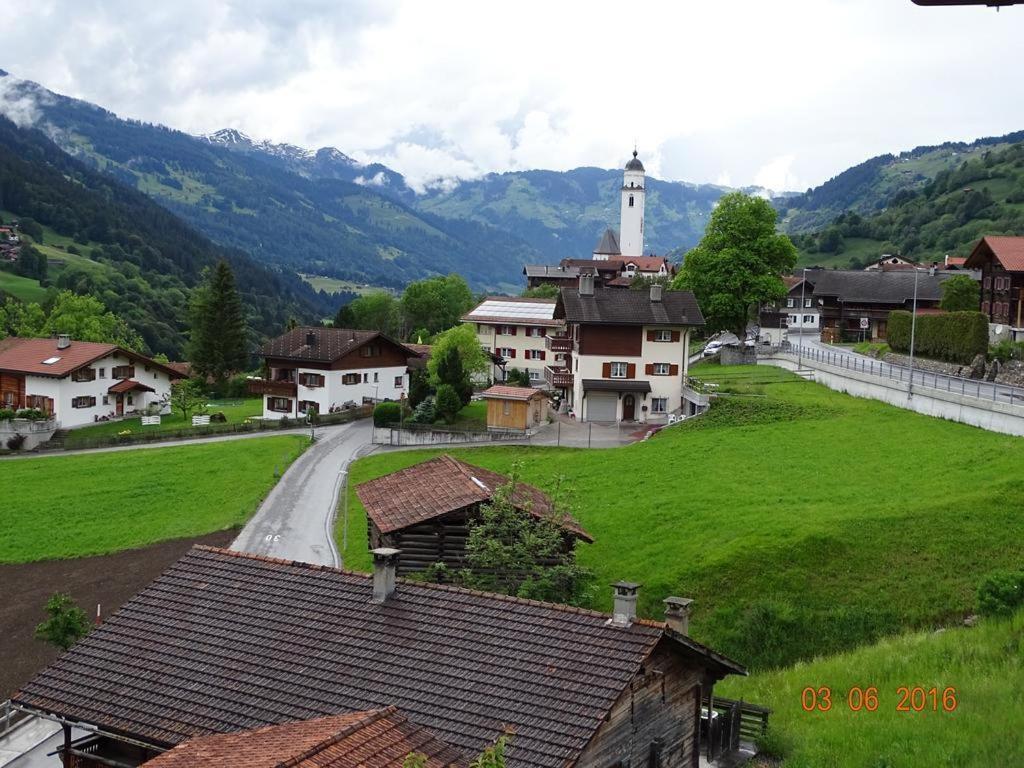 Rooms With Private Bathrooms Saas im Prattigau エクステリア 写真